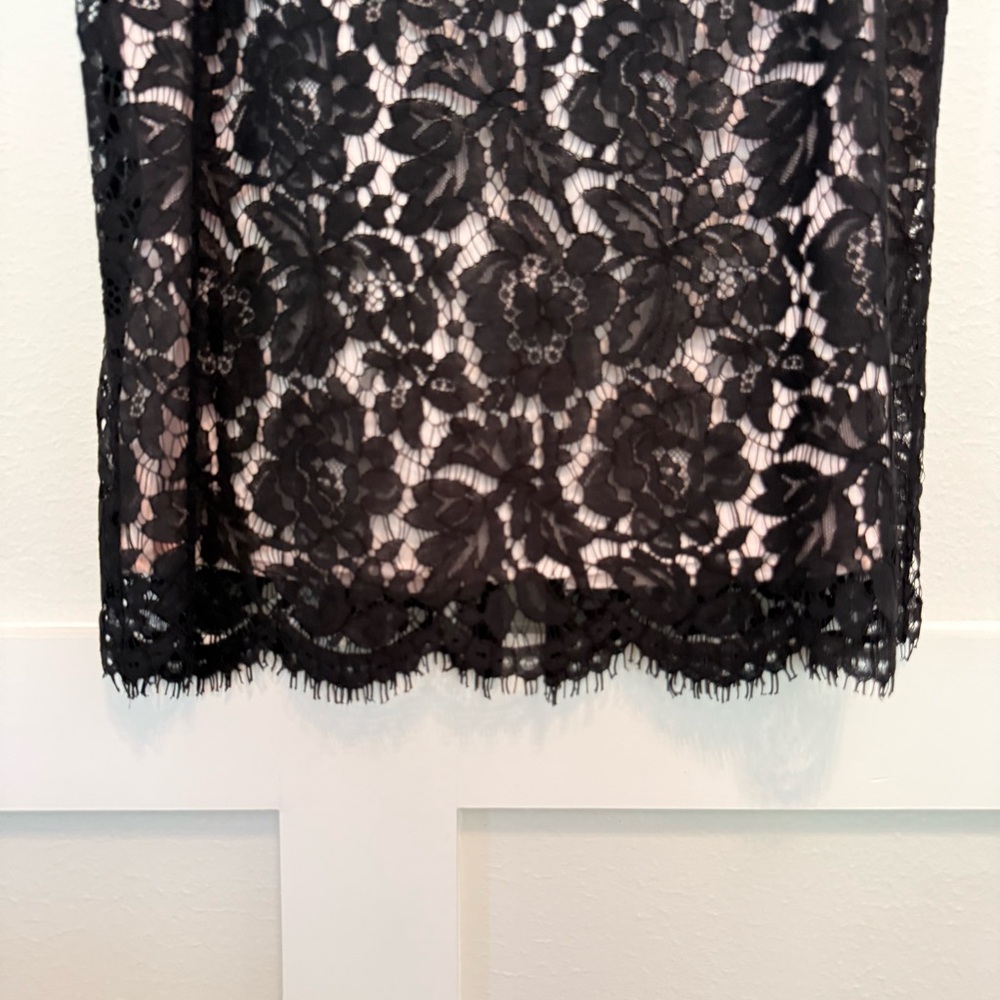 Vince Camuto Black and Cream Lace Pencil Skirt size 4 - Picture 2 of 6